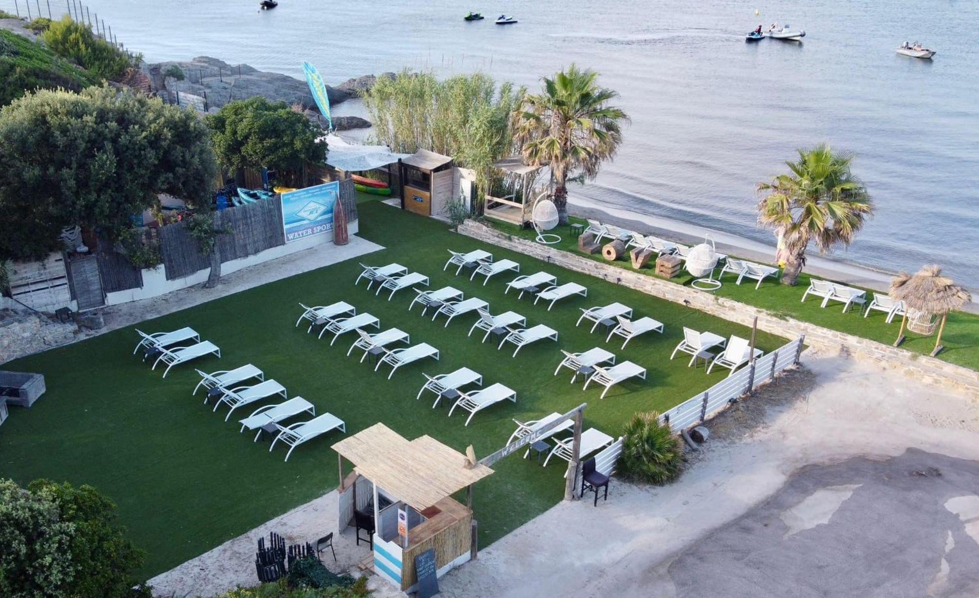Playa Pachamama Hotel Hyeres Exterior photo