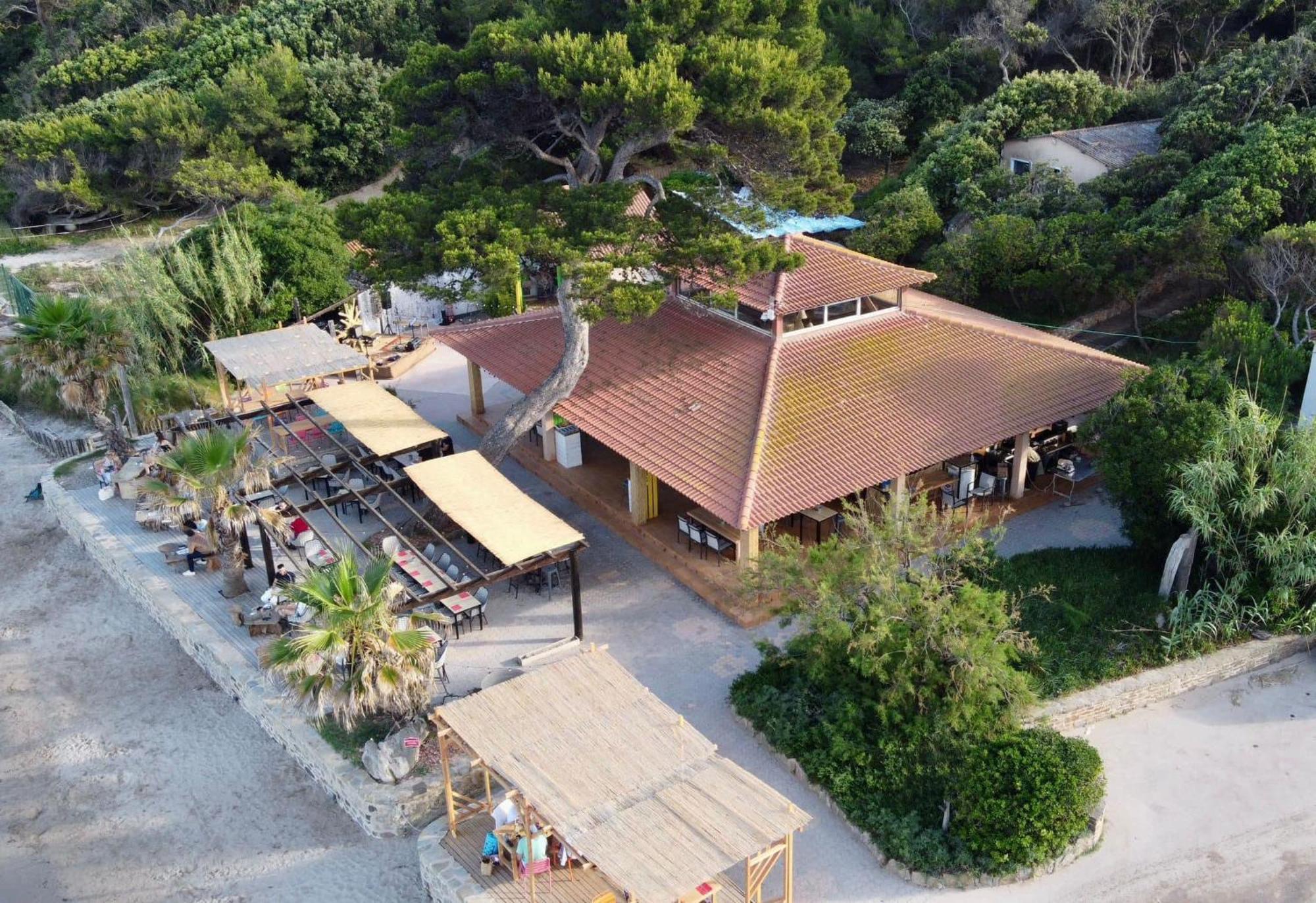 Playa Pachamama Hotel Hyeres Exterior photo