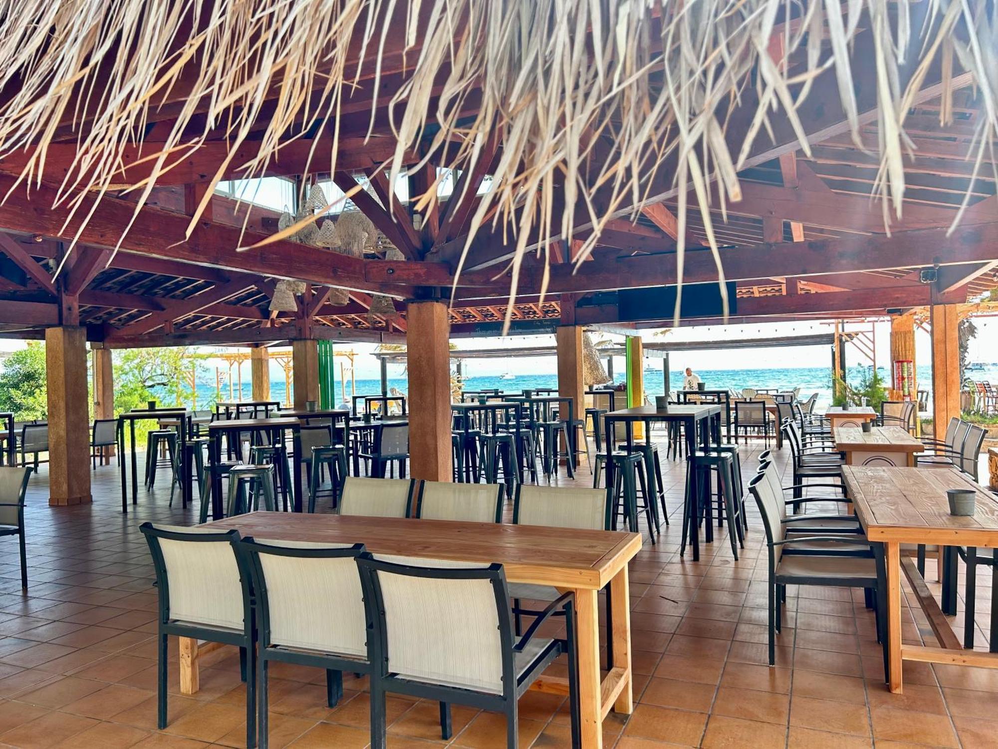 Playa Pachamama Hotel Hyeres Exterior photo